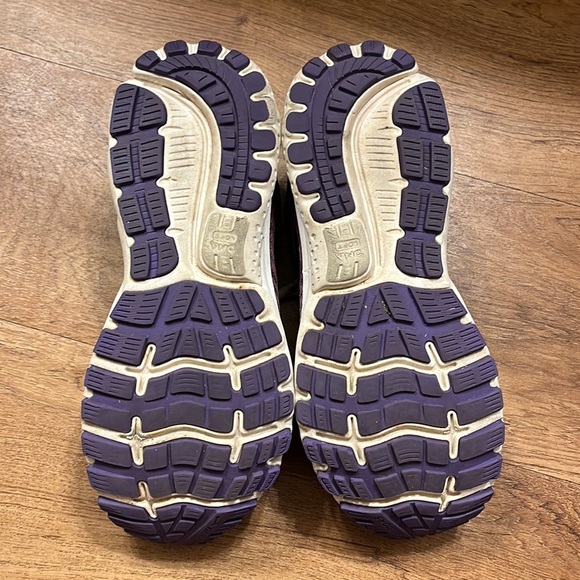 Brooks together ghost athletic shoe - Picture 4 of 10